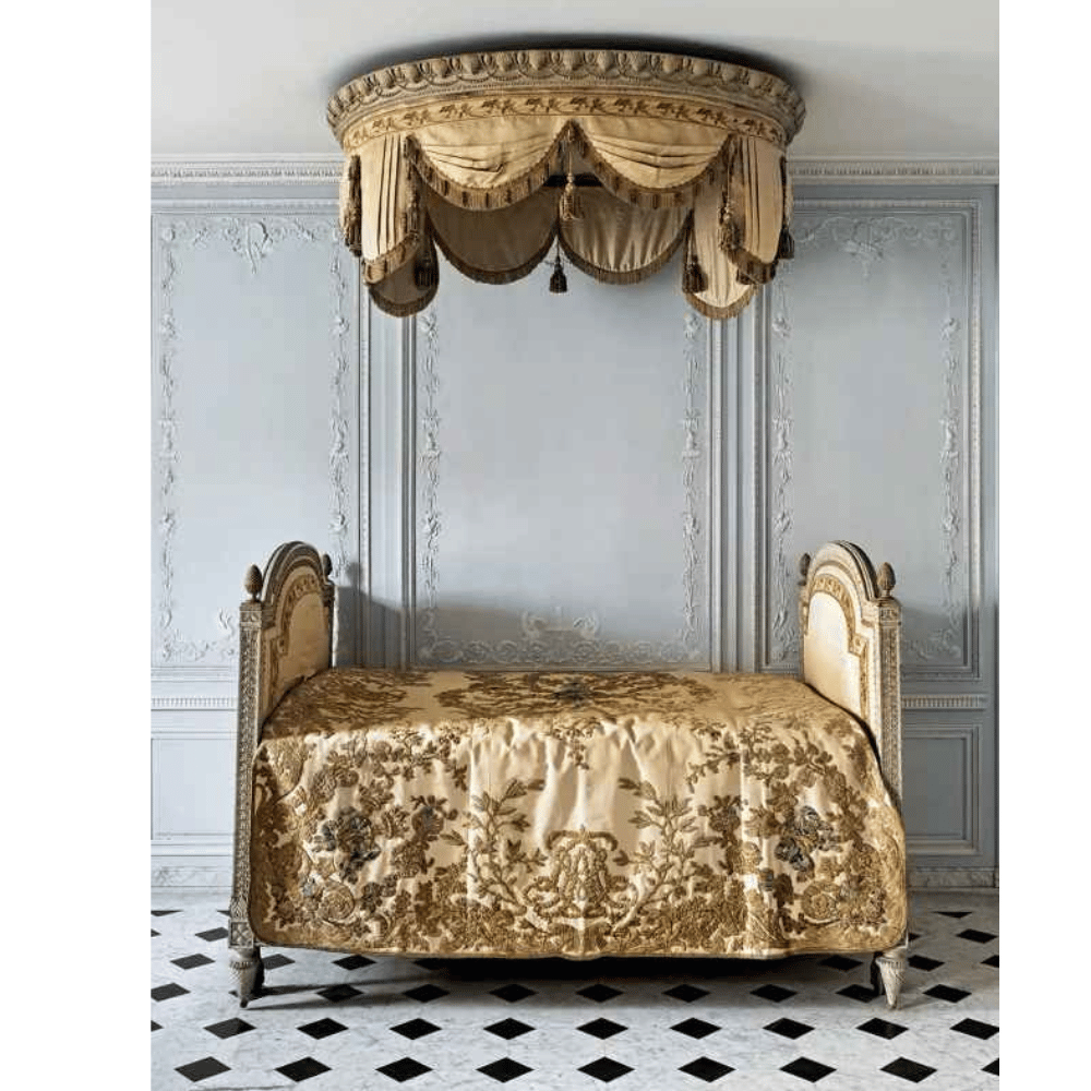 Ornate and luxurious, Marie Antoinette's bed exemplifies regal design. (Credit: Chateau de Versailles)