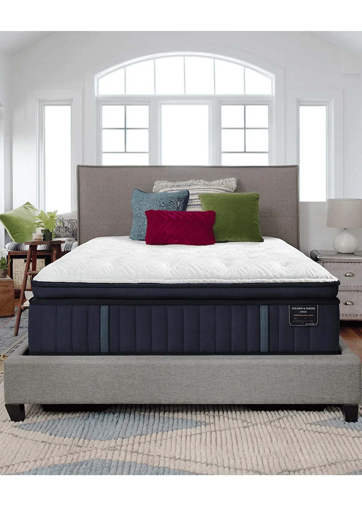 "Stearns and Foster Mattress | The Top Luxurious Beds Reviewed"